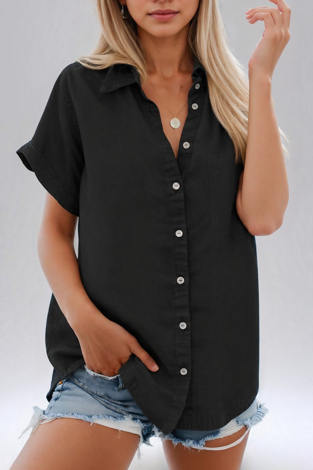 Tailored Buttoned Blouse