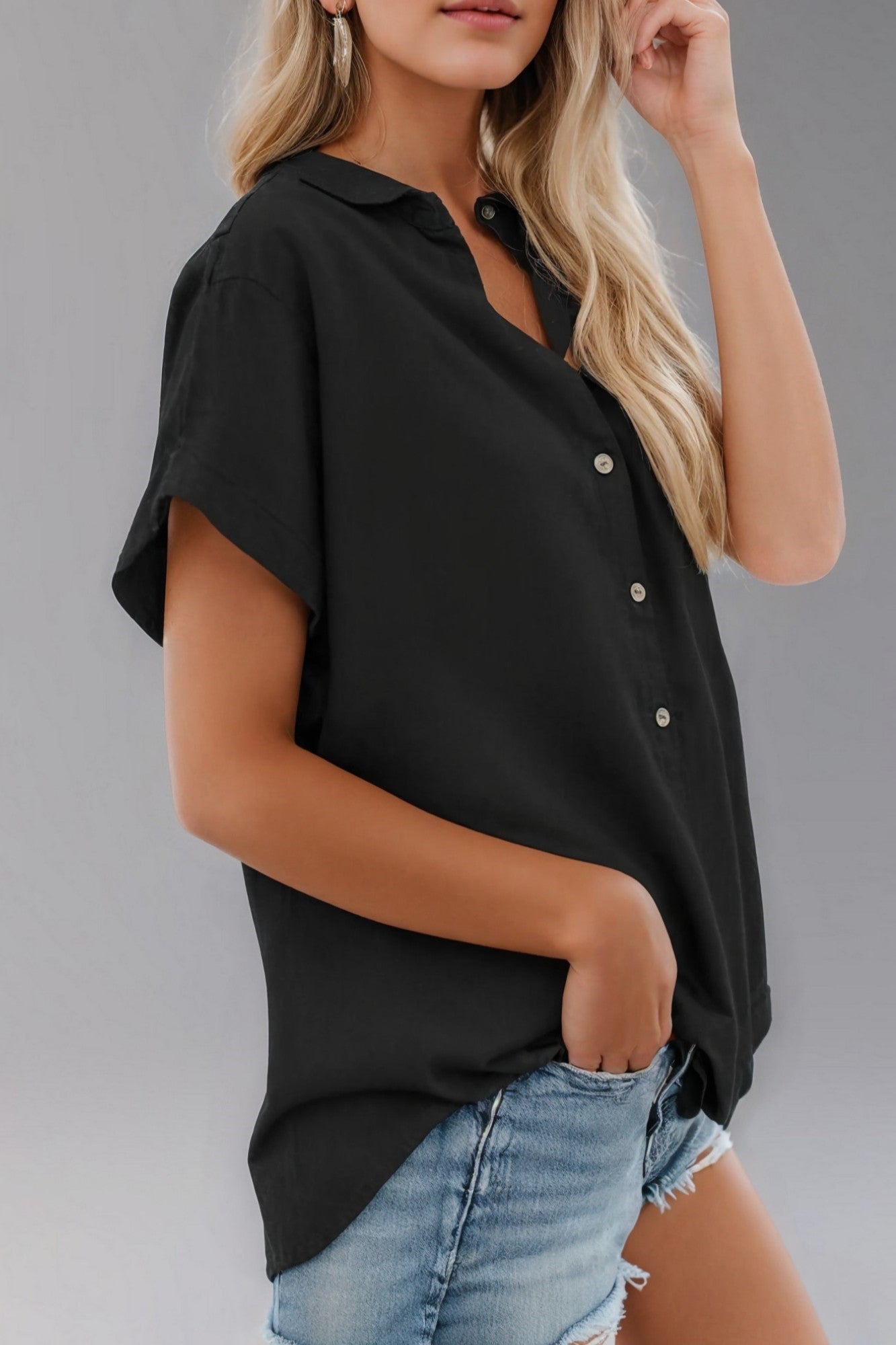 Tailored Buttoned Blouse