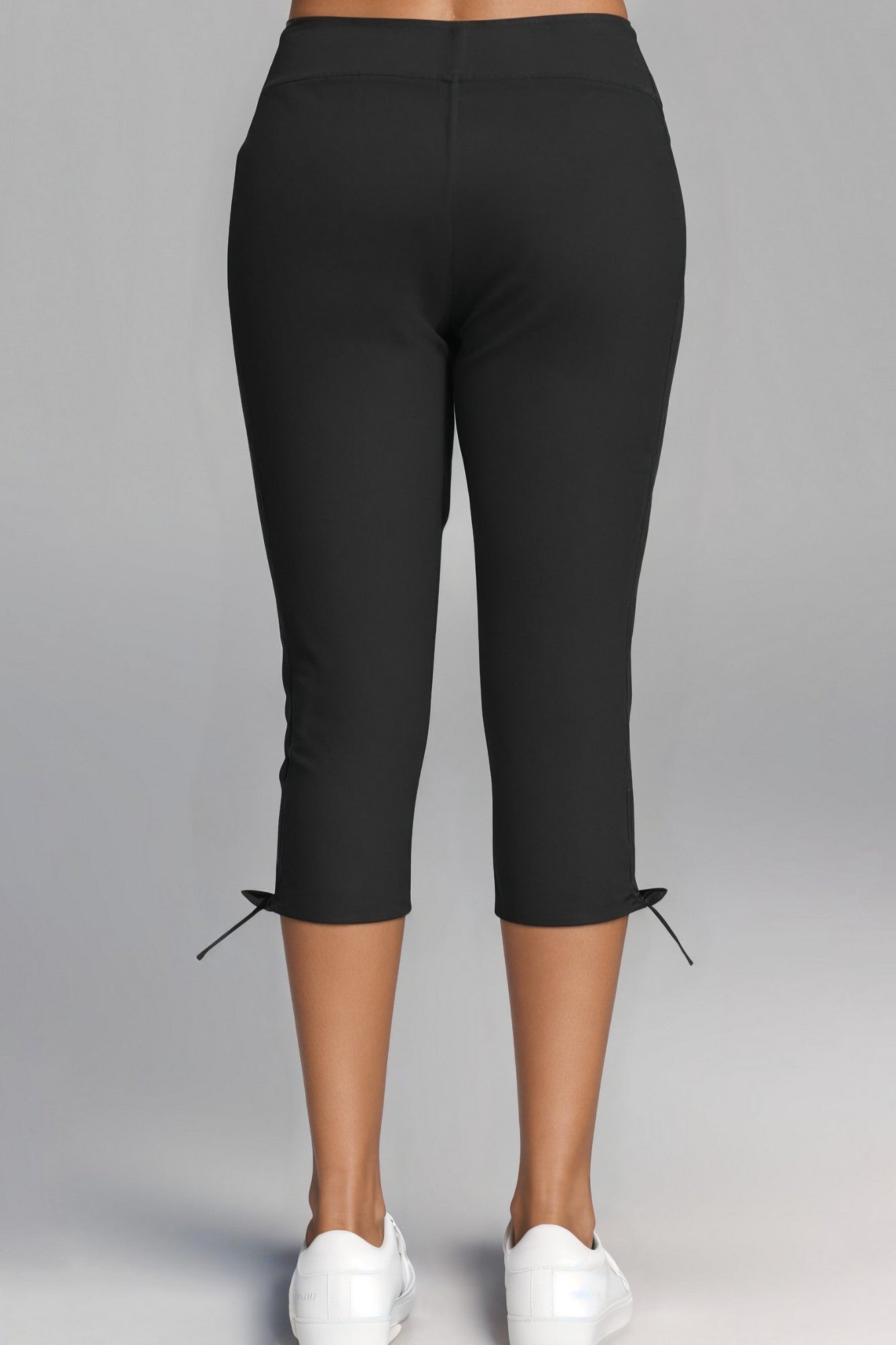 Lace-Up Capri Leggings