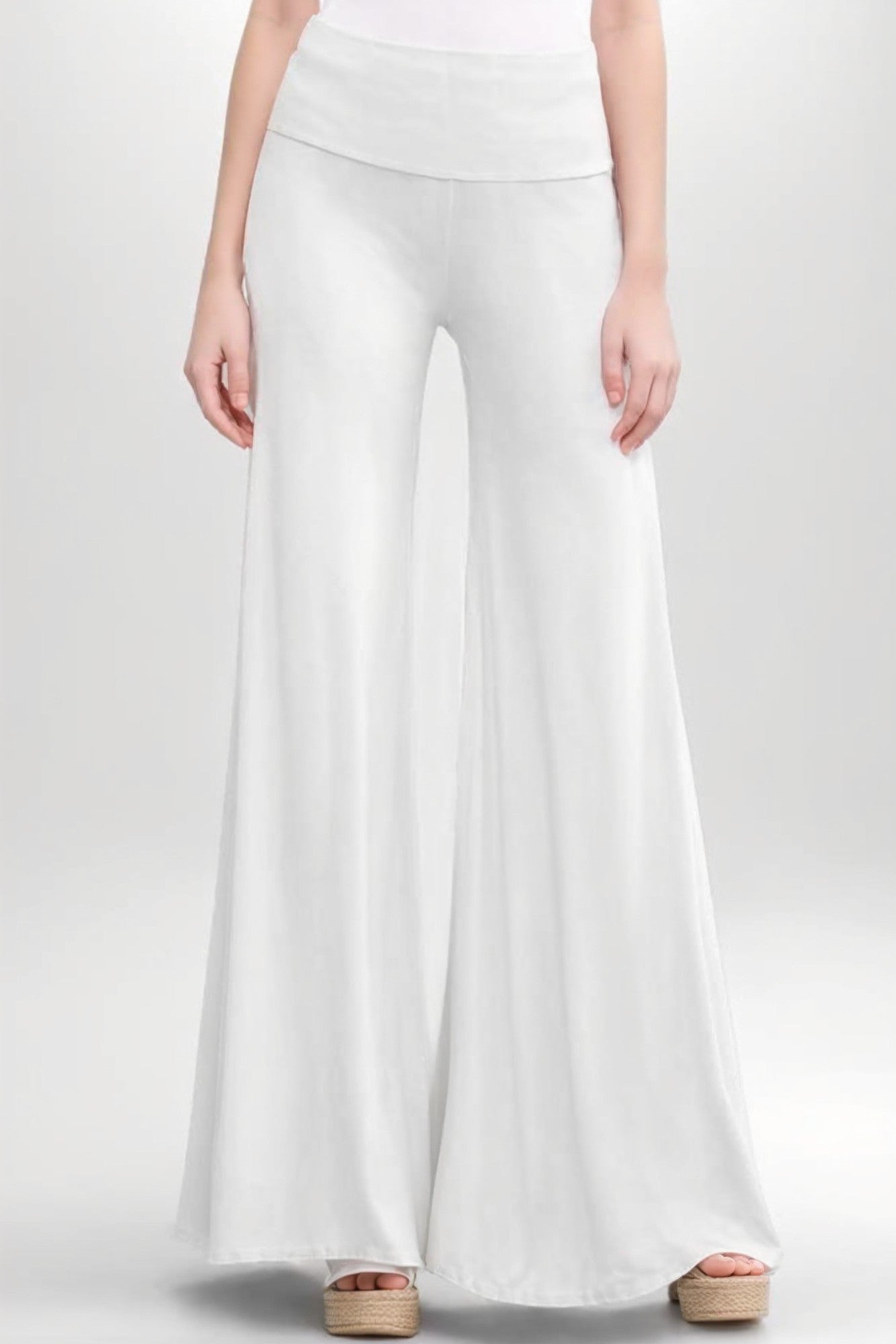 Elevé Wide-Leg Pants